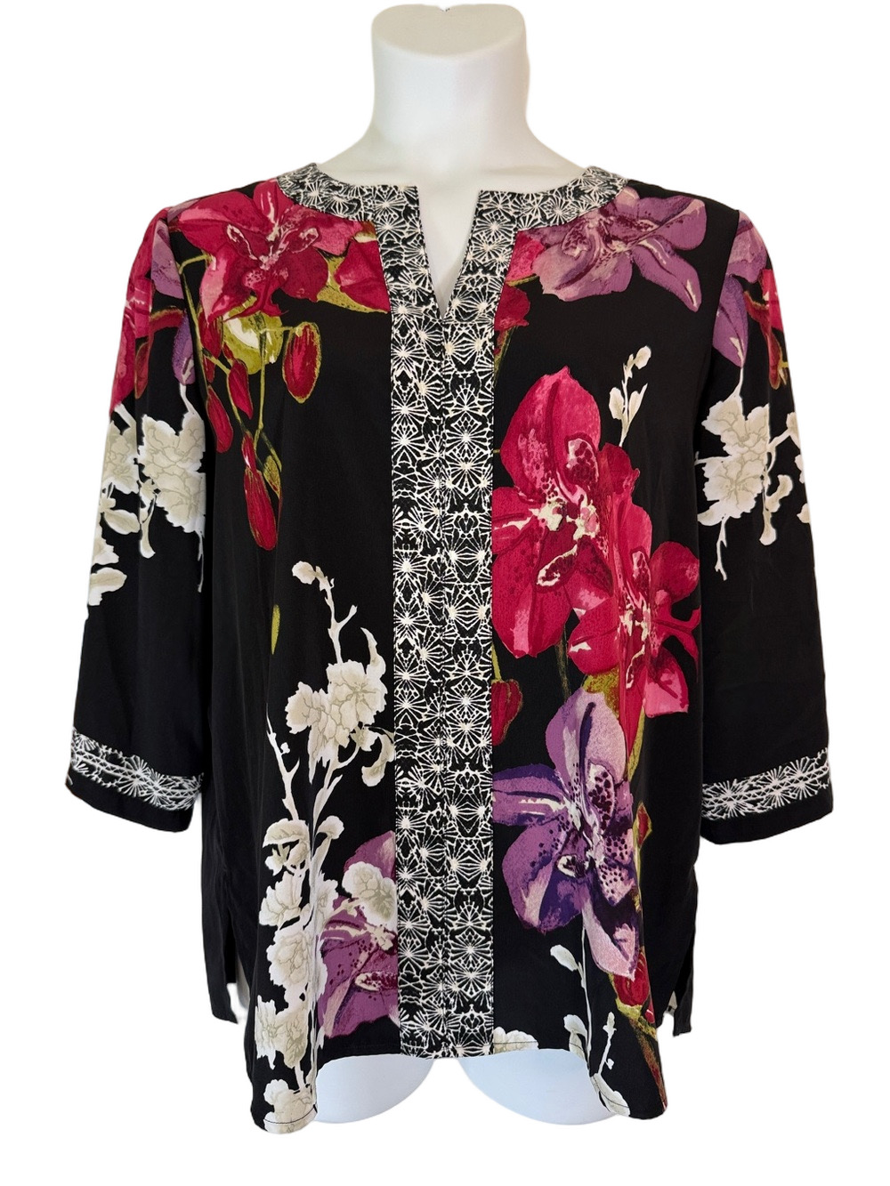 Chico's tropical cruise floral print v-neckline tunic top SKU1596